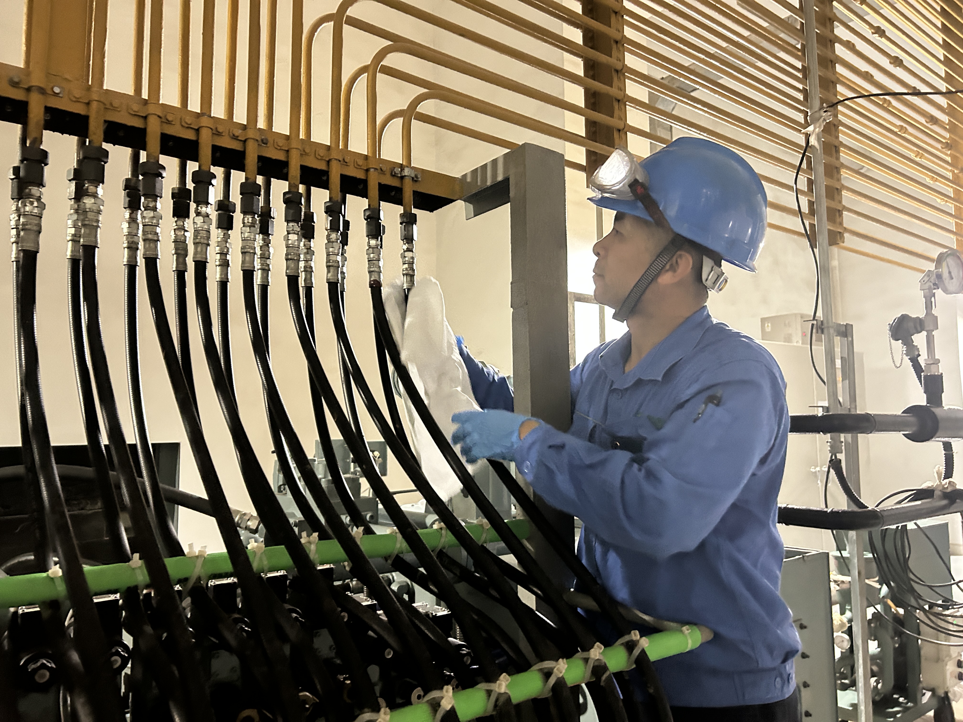 勞動(dòng)創(chuàng)造美好生活 | 致敬綠色動(dòng)力勞動(dòng)榜樣