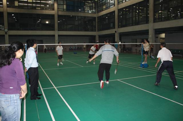 綠色動力集團舉行第一屆羽毛球比賽